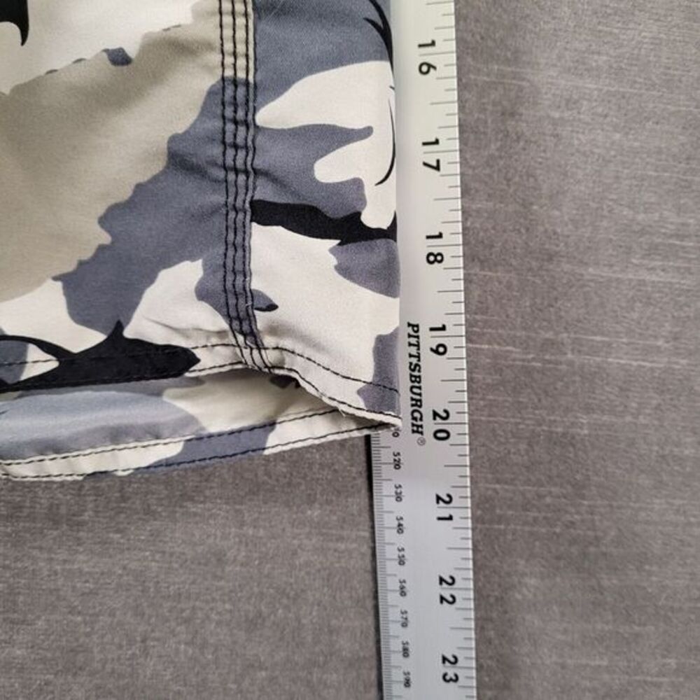 Pelagic Board Shorts Fishing Camo Camouflage Mens Size 32 - Picture 6 of 7